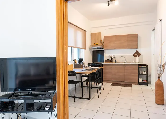 Artemida Beach Apartment
